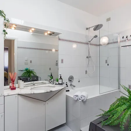 Con Balcone - Vicino Linate E Stazione Pioltello